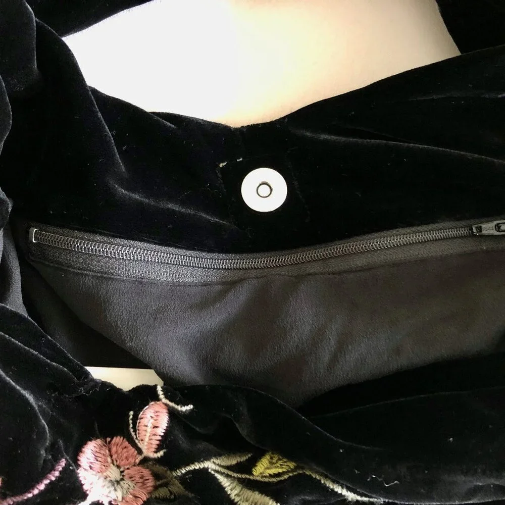 JOHNNY WAS ZWAZO BLACK KNOTTED VELVET BAG - Picture 3 of 8